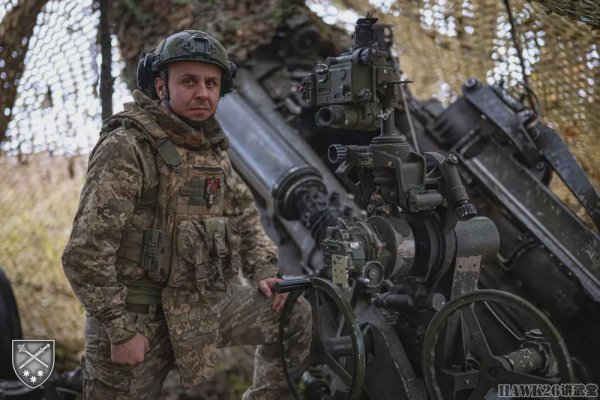 一鼎盈 乌克兰展示M777超轻榴弹炮 仍然战斗在东线 炮兵摆经典名画造型